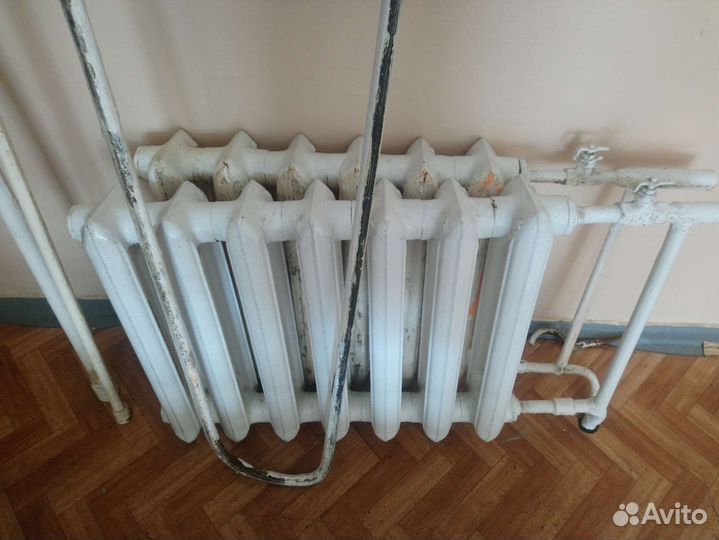 Батарея чугунная