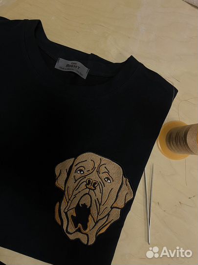 Машинная вышивка на одежде