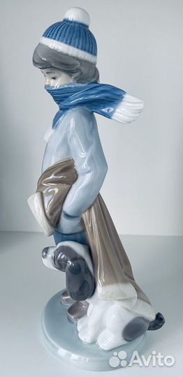 LLadro фарфоровая статуэтка Мальчик с собакой