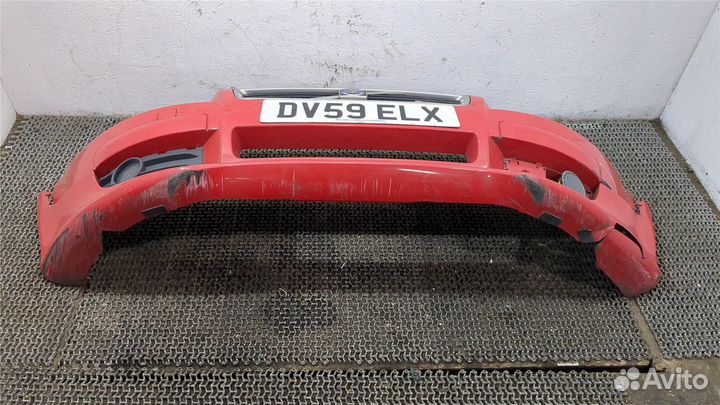 Решетка радиатора Volvo C30, 2009