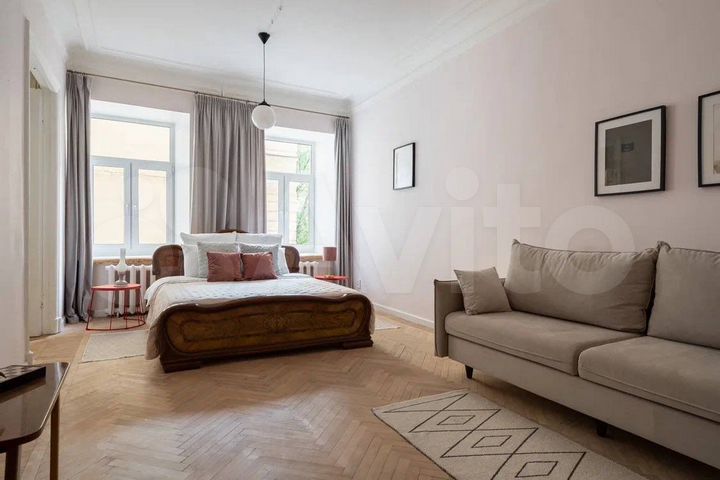 2-к. квартира, 66 м², 2/5 эт.