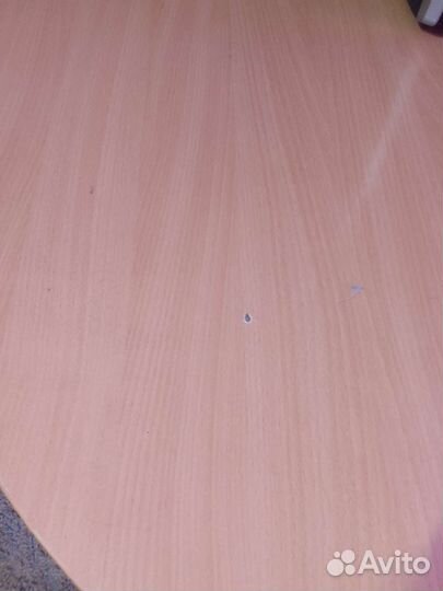 Компьютерный стол и шкаф