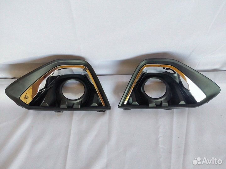 Крышка противотуманной фары правая Haval F7