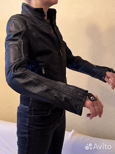 Мотокуртка кожаная женская dainese