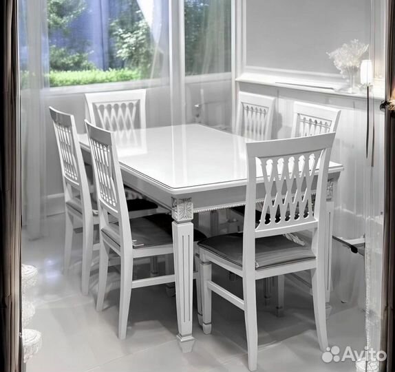 Столы и стулья новые