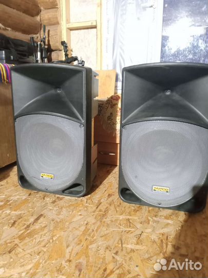 Активные колонки Tapco Thump TH 15