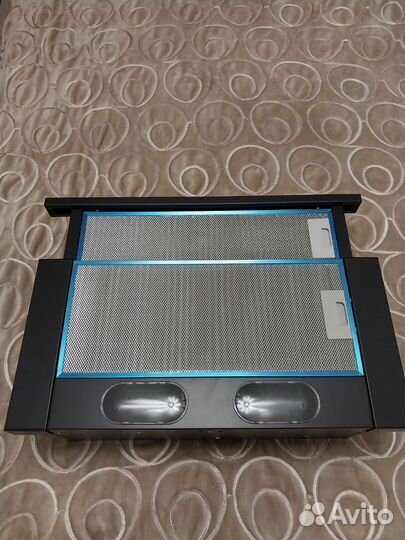 Кухонная вытяжка 60