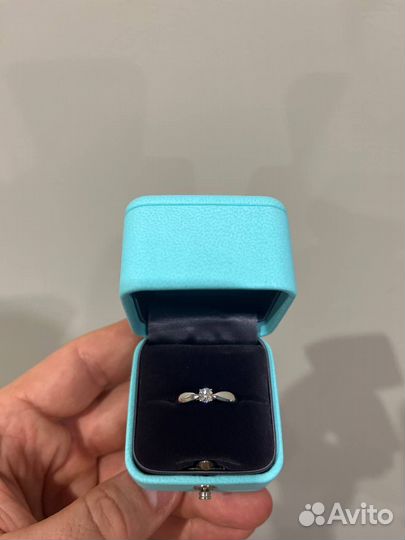 Помолвочное кольцо Tiffany Harmony