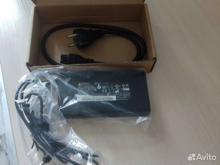 Блок питания для ноутбука msi ADP-120MH D