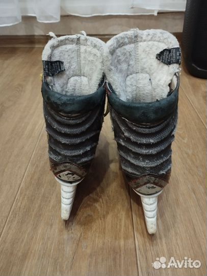 Коньки для хоккея с мячом Bauer