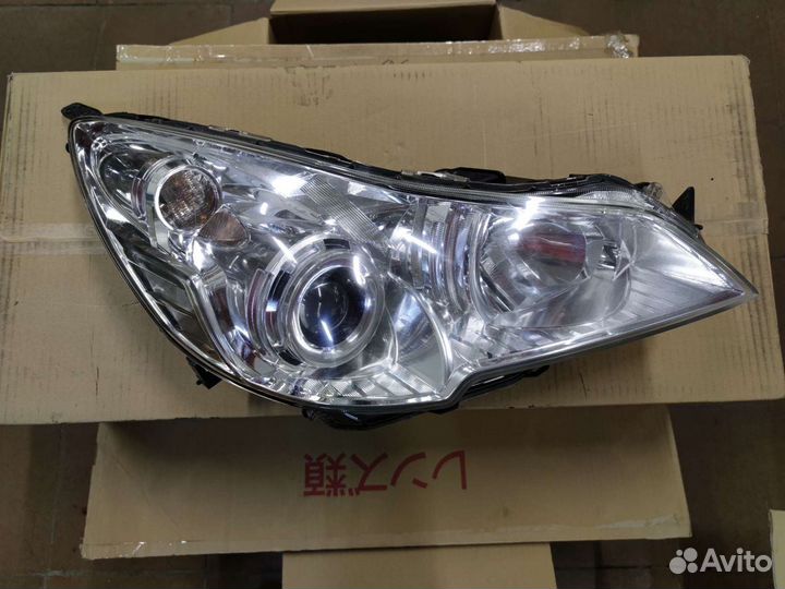 Фара правая Subaru Outback B14 ксенон износ 10