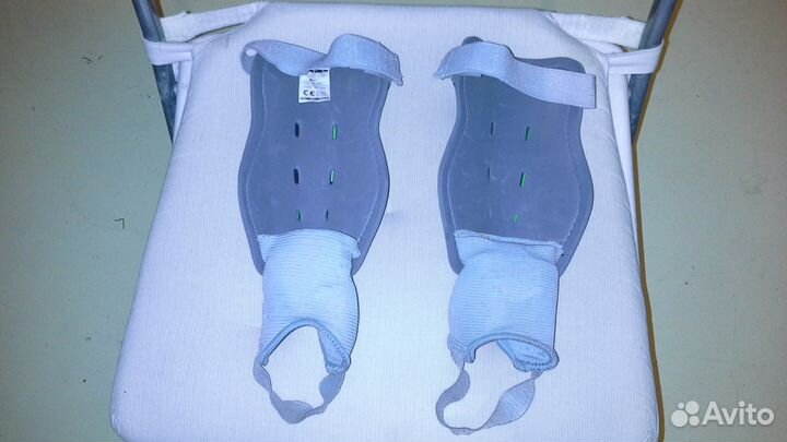 Щитки футбольные Nike 90, бутсы Demix