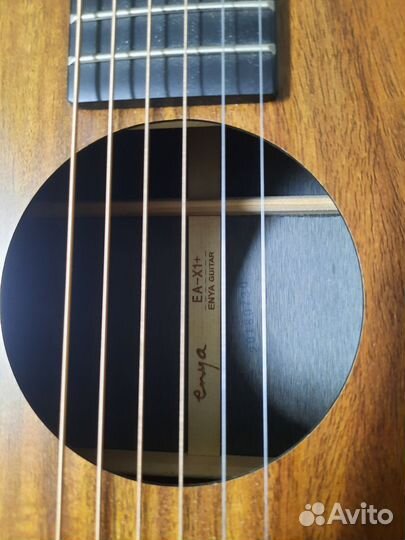 Акустическая гитара