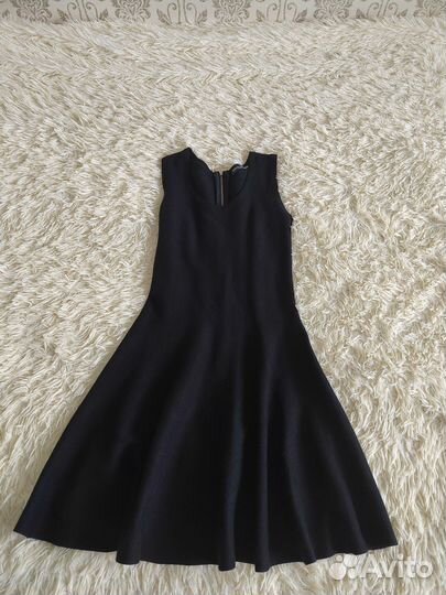 Платье трикотажное вязаное