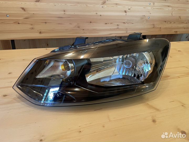 Фара левая Volkswagen Polo новая