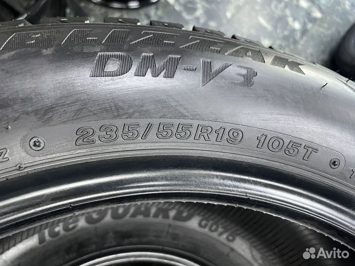 Bridgestone Blizzak DM-V3 235/55 R19 105T