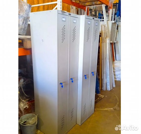 Шкаф металлический для одежды