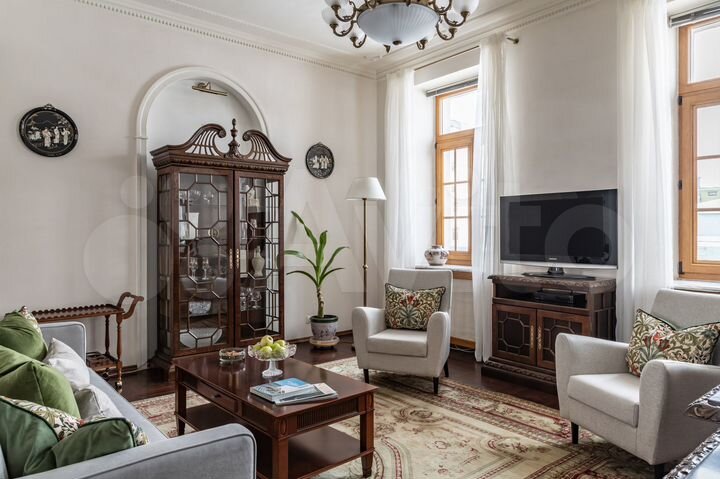 4-к. квартира, 140 м², 5/6 эт.