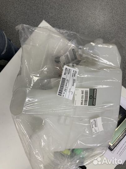 Для renault kaptur 16- бачок стекло омывателя