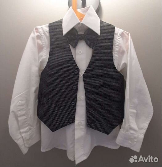 Брючный костюм (рубашка+жилетка+брюки)