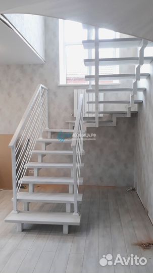 Лестница на второй этаж