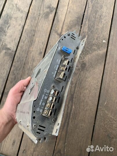 Автомобильный усилитель blaupunkt GTA-250