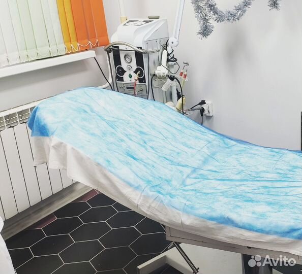 Врач косметолог. Холодная плазма. Пилинг