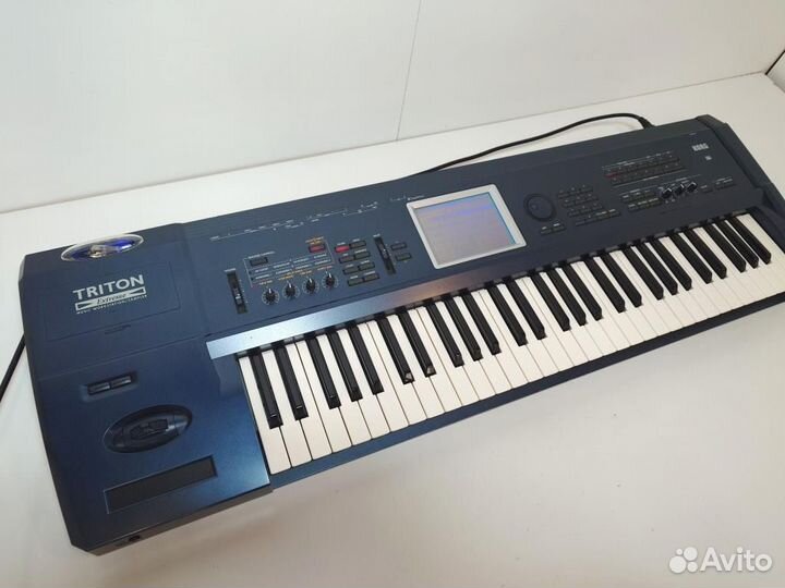 Korg triton extreme 61 клавиша