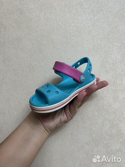 Сандали crocs c6