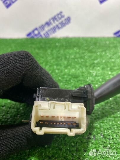 Подрулевой переключатель поворотников Subaru