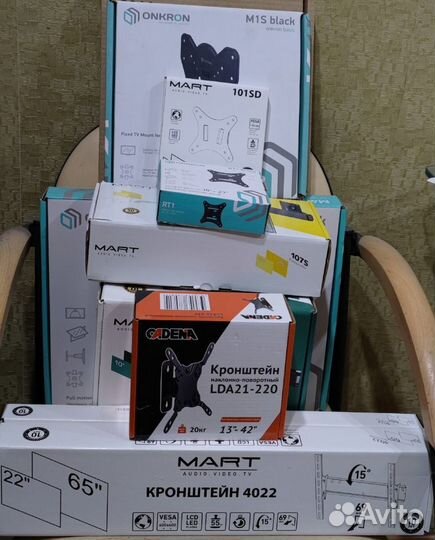 Кронштейн Brateck LPA50-443 наклонно - поворотный