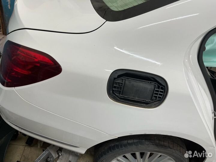 Mercedes w205 черверть крыло правое заднее