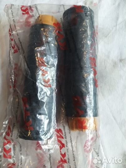 Комплект пыльников, отбойников Шевроле Авео Т300