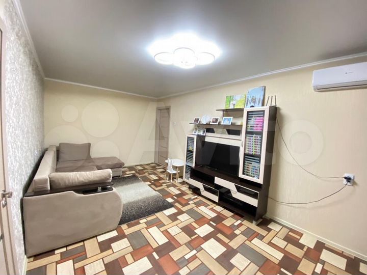 3-к. квартира, 56 м², 1/5 эт.