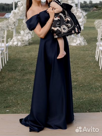 Платье вечернее нарядное