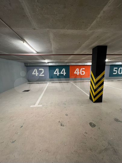 Машиноместо, 18 м²
