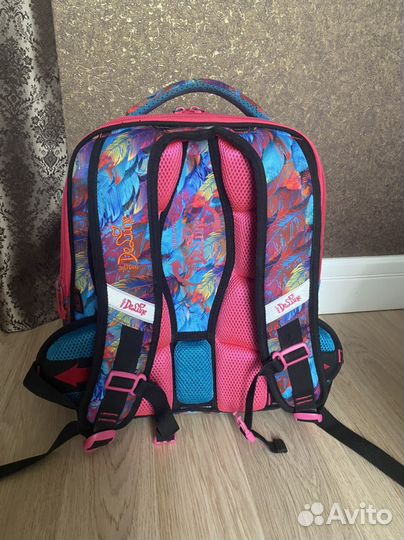 Портфель-ранец для девочки DeLune