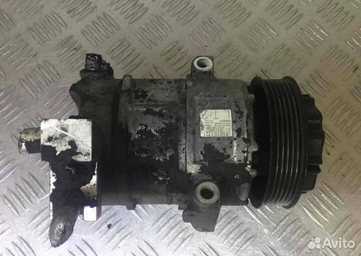 Компрессор кондиционера Opel Corsa D 55703721