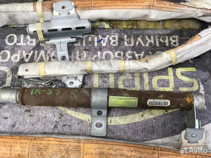 Шторка безопасности правая Hyundai Ix 55 1 3.8