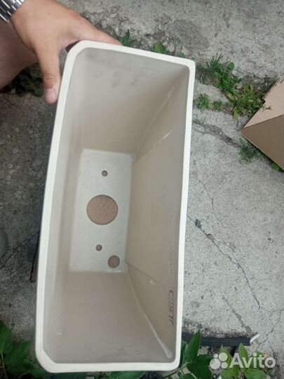 Бачок для унитаза 