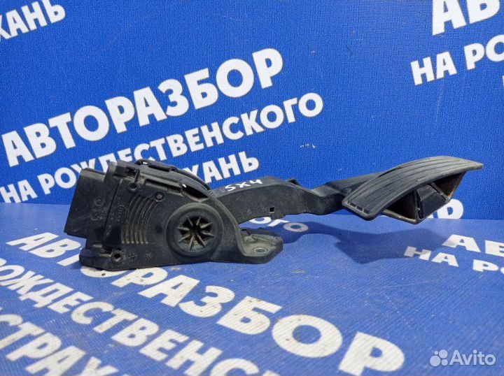 Педаль газа Suzuki Sx4 хэтчбек M16A 2008