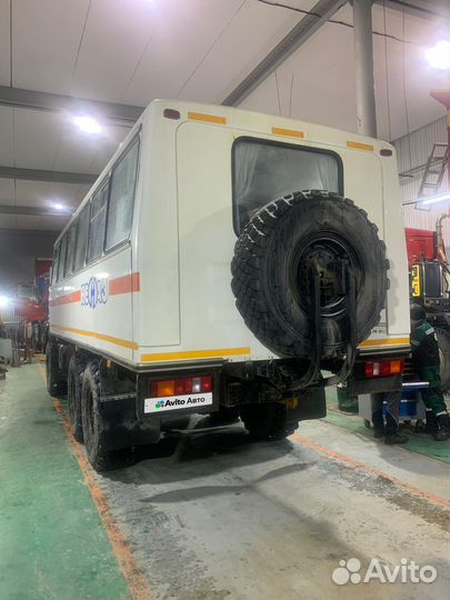 Вахтовый автобус НефАз 4208, 2012