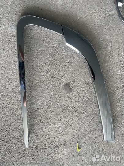 Хромированные вставки бампера Веста