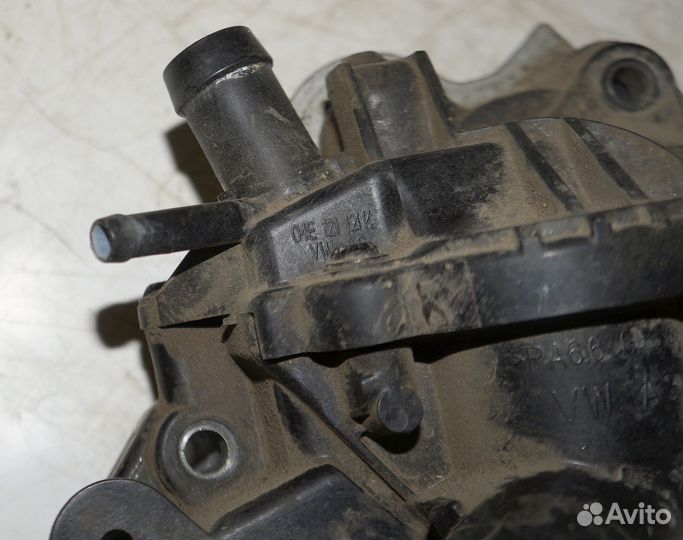 Помпа с термостатами 04E121121K VW Polo