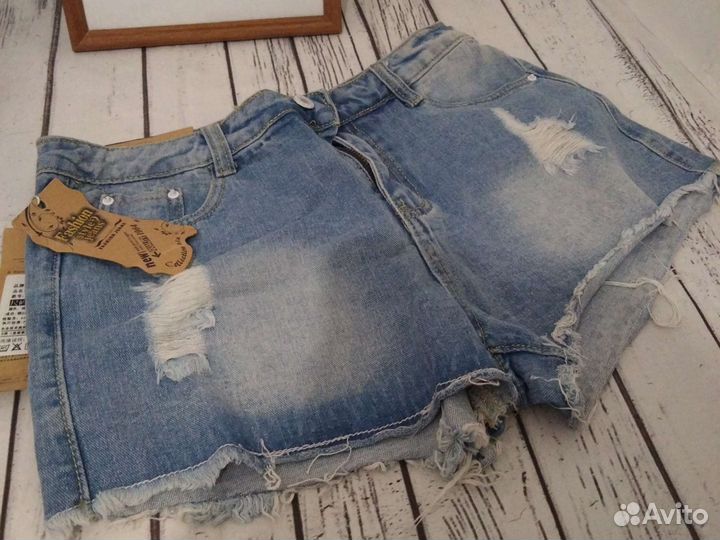 Шорты женские 31размер новые