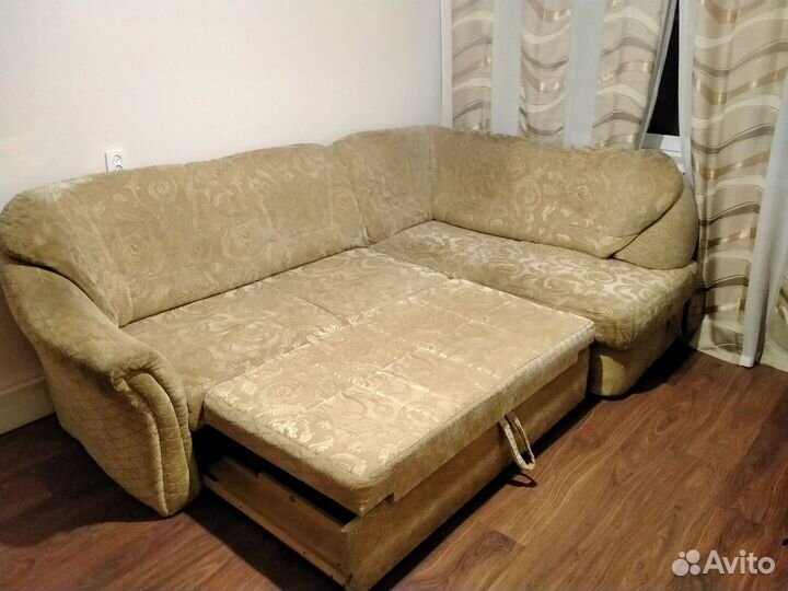 Угловой диван бу