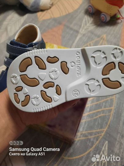 Сандали новые