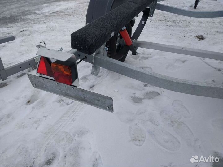 Лодочный прицеп 4м от пфс