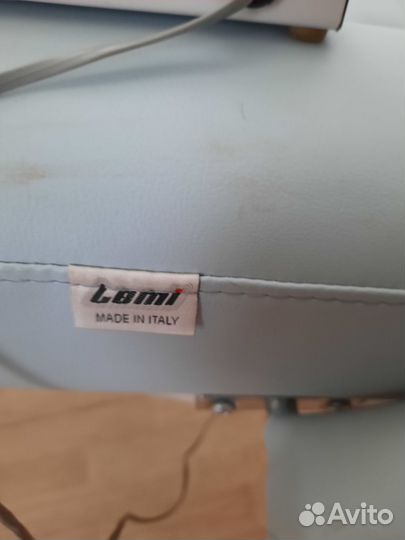 Косметологическое кресло кушетка lemi 3