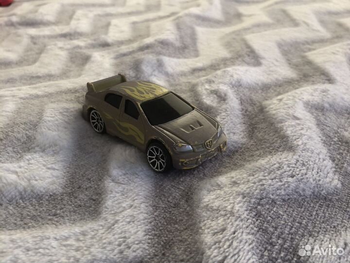 Машинки хотвилс